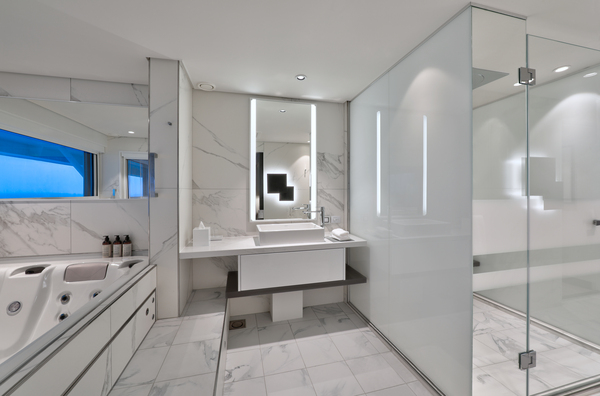 Celebrity Cruises Celebrity Beyond Penthouse Suite Bathroom ©CEL 2.jpg